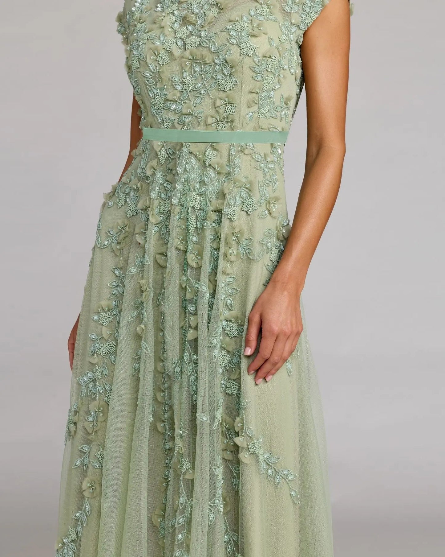 Green Floral Embellished Cap Sleeve Midi Dress